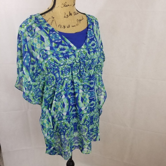 NWT double layered, smocked blouse size sm - Picture 6 of 6